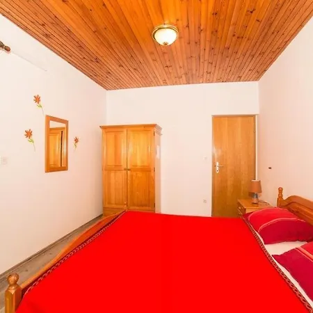 Apartamento And Jure *