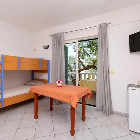 Apartamento And Jure *