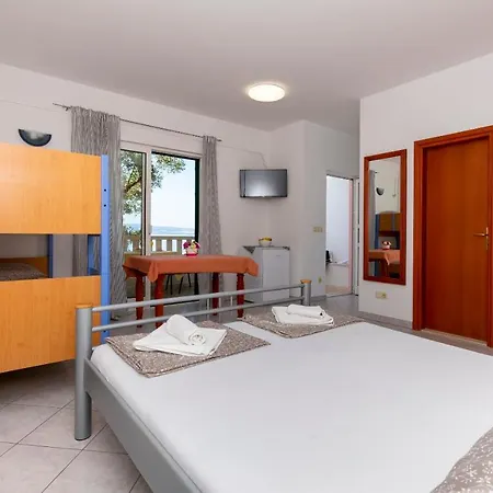And Jure Apartamento Duće