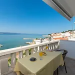 شقة And Jure Duće